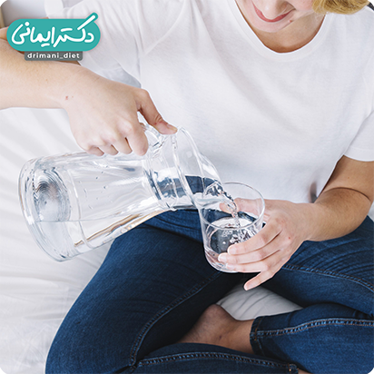 نوشیدن آب